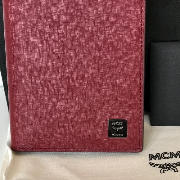 SOLD ! MCM Leather Bifold Long Wallet - Picture 3 of 9
